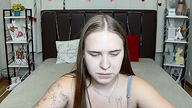LauraHlot stripchat live cam model