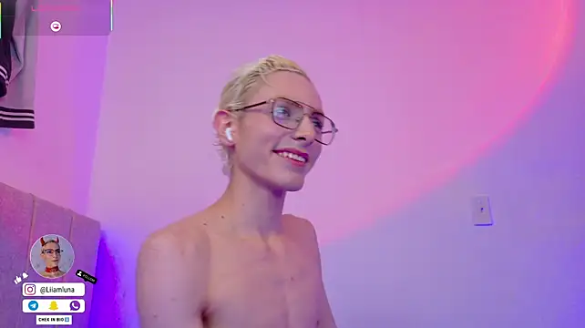 liiamluna_ stripchat live cam model