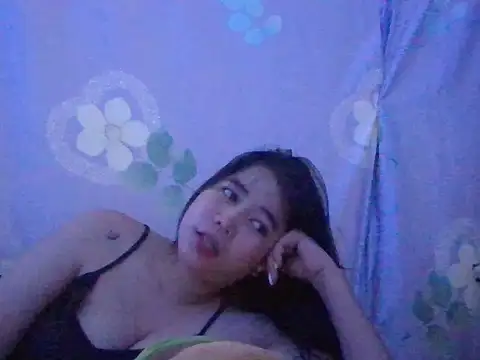 Asianhotskinny stripchat live cam model