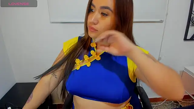 EmaGw7 stripchat live cam model