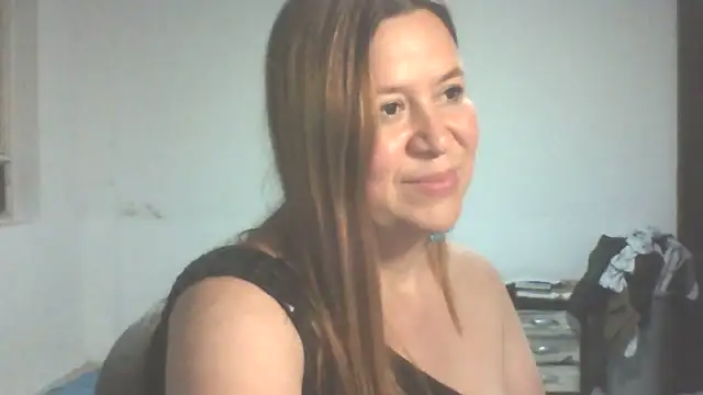 Kia_of_Persia stripchat live cam model