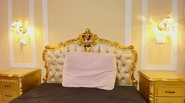 PaulineKosh stripchat live cam model
