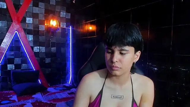 VioletFaith stripchat live cam model