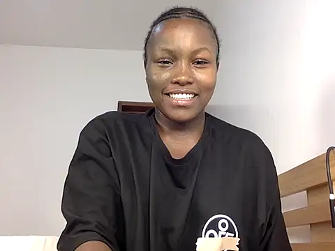 Mystique_noir stripchat live cam model