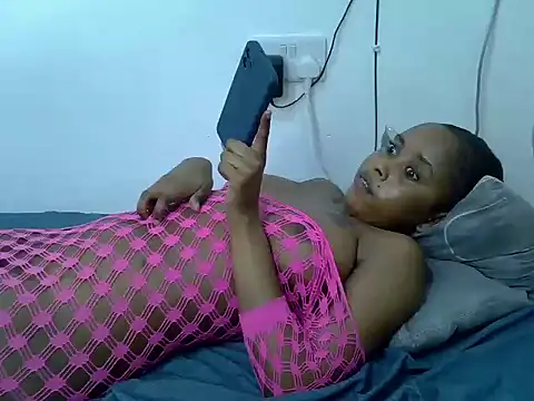 BabyLuxe8 stripchat live cam model