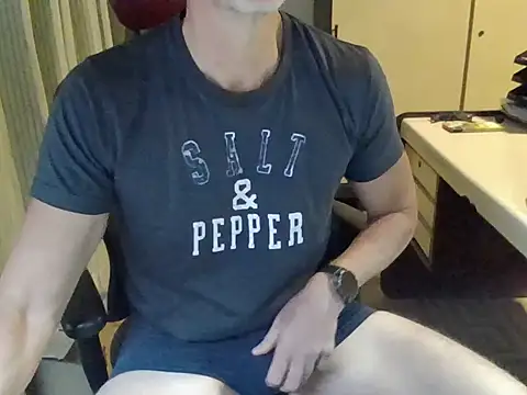 mariohurt101 stripchat live cam model