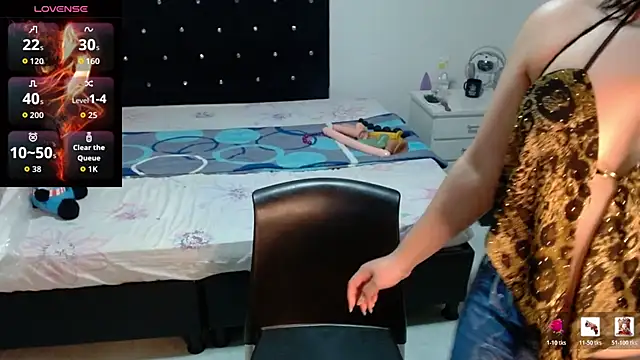 soniafuckboobs stripchat live cam model