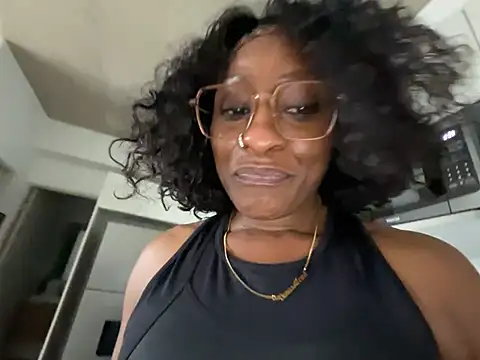 wynterheat stripchat live cam model