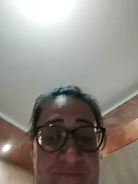 Dolcecurvy stripchat live cam model