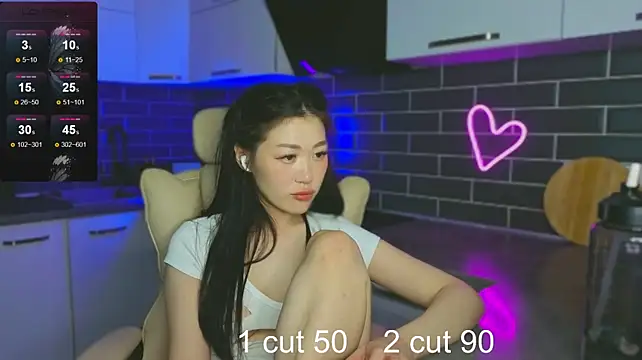 ShaiyaMinn3 stripchat live cam model