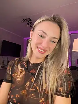 Mally_Say stripchat live cam model