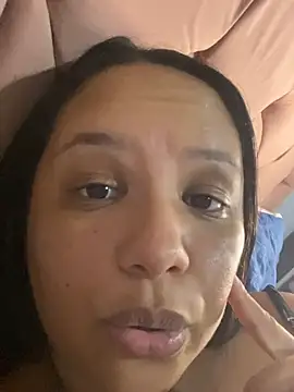 Bigostosa stripchat live cam model
