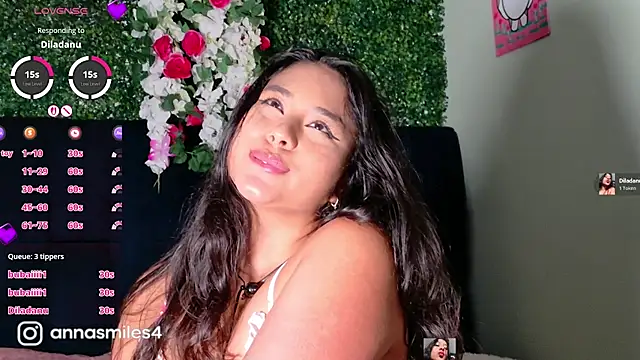 AnnaSmiles stripchat live cam model