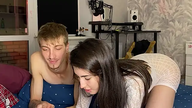 sweetiepipe stripchat live cam model