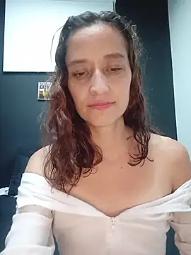 Aurabloom_1 stripchat live cam model