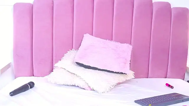 kaia_boobs stripchat live cam model