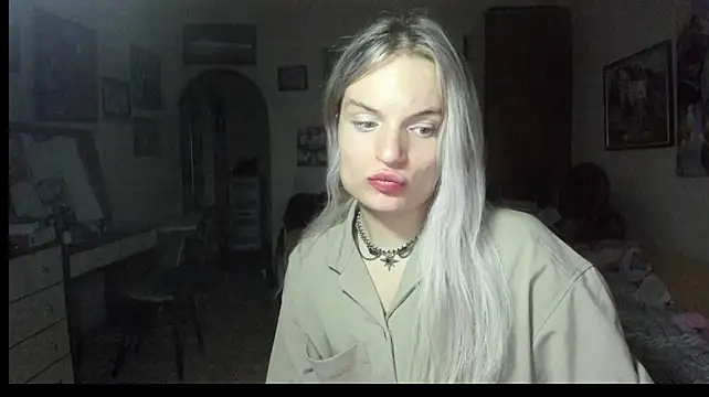 milliKira006 stripchat live cam model