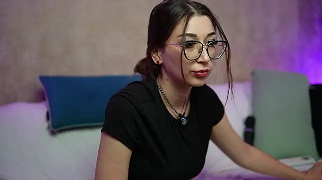 KimJada stripchat live cam model
