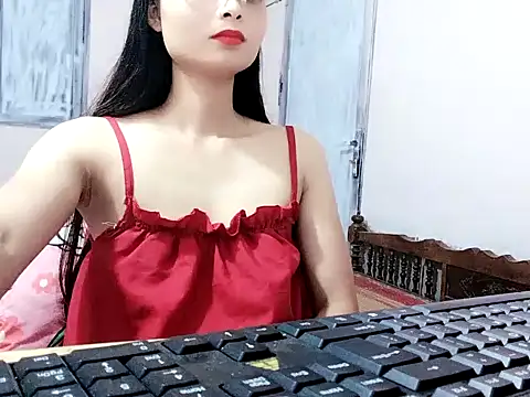 Hean99 stripchat live cam model