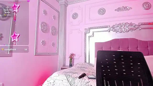 AlannaMilan stripchat live cam model