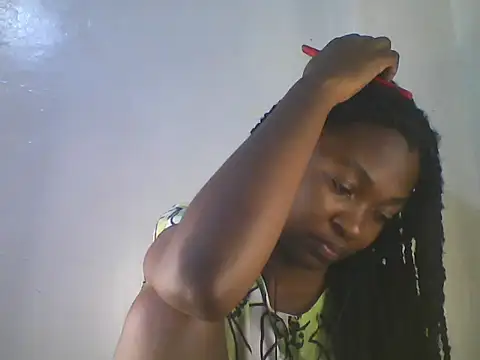 cutebrownny stripchat live cam model