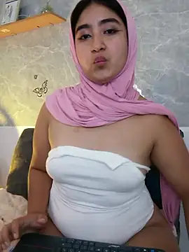 Samira_Awada stripchat live cam model