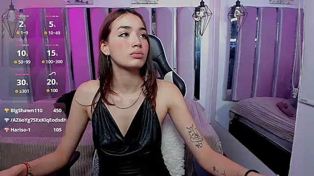 JenFoxx stripchat live cam model