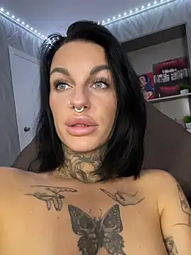angel_devil_forever stripchat live cam model