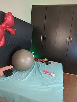 cleopatraa stripchat live cam model