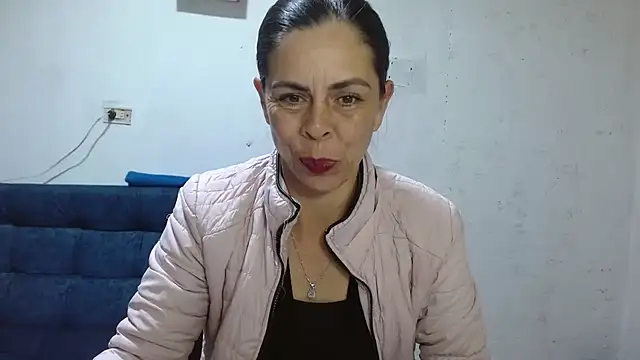 Marilyn_xxxx stripchat live cam model
