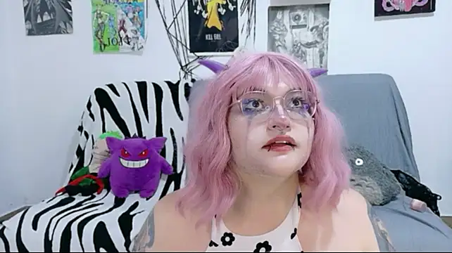 XxGreenGoodxX stripchat live cam model