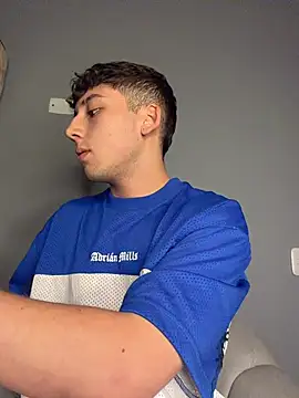 OLIVER_K stripchat live cam model