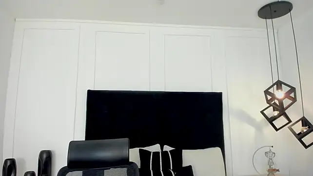 SweettVal_ stripchat live cam model