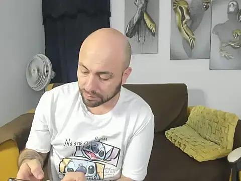 mike_lovers_ stripchat live cam model