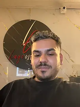 LatinBearX stripchat live cam model
