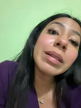 kari_rive stripchat live cam model