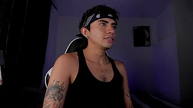 darkodarkoo stripchat live cam model