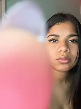 Busty_morena stripchat live cam model