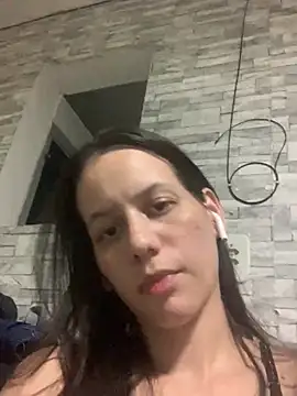 caterinekess stripchat live cam model