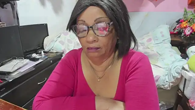Mrs_mommy_ stripchat live cam model