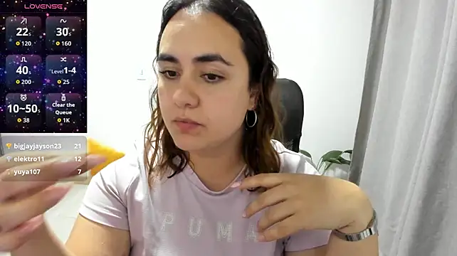 maryluna95 stripchat live cam model