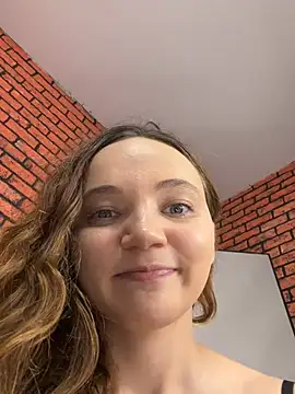 TheYourL stripchat live cam model