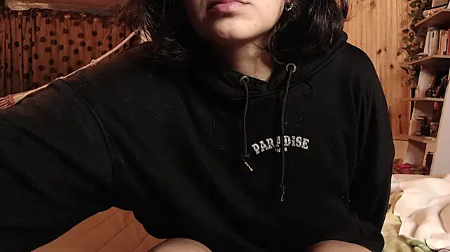 Asaray_T stripchat live cam model