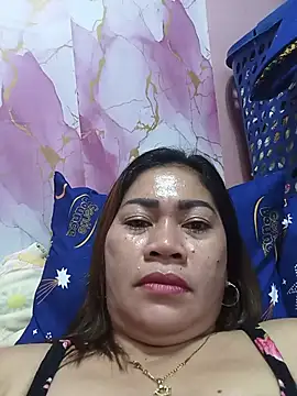 SweetChubbyMommy_02 stripchat live cam model