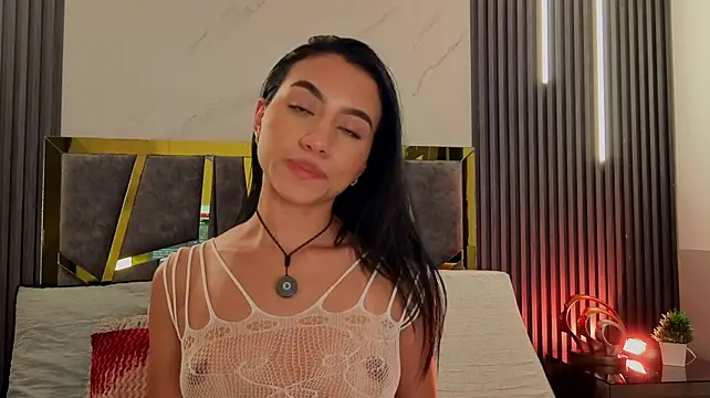 ScarletTorres stripchat live cam model