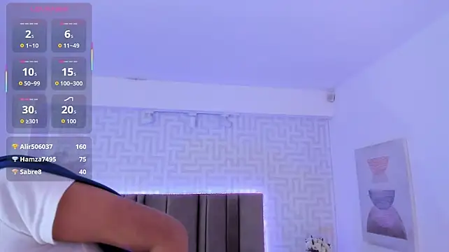 naishaa_ stripchat live cam model