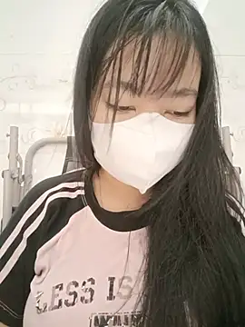 Alice-Xu stripchat live cam model