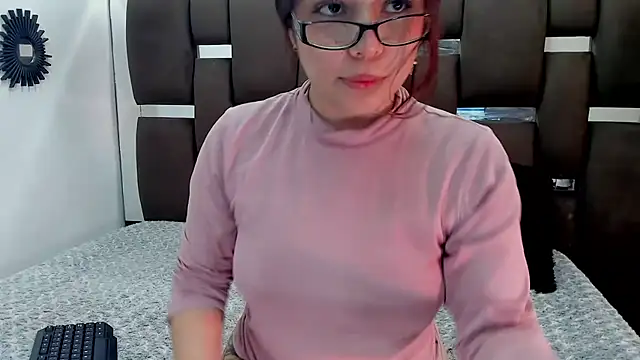 allicepetit stripchat live cam model