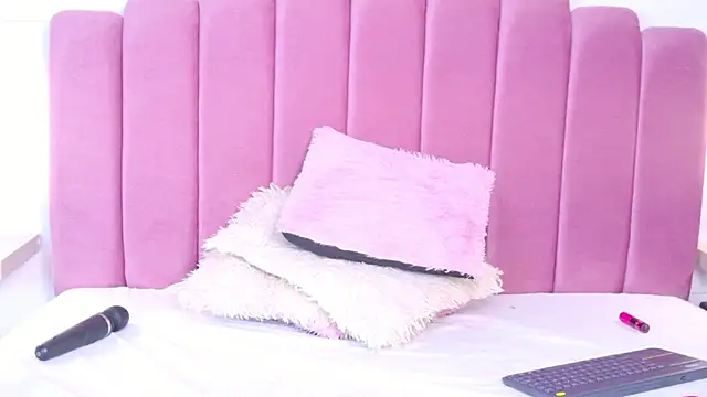 kaia_boobs stripchat live cam model