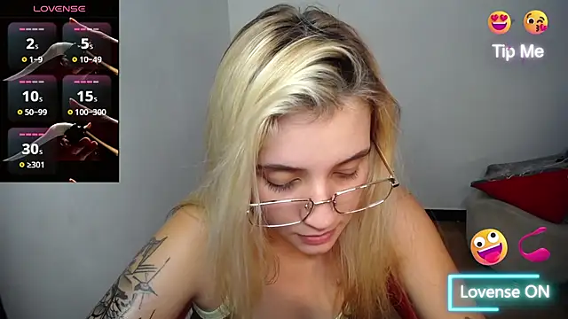 Ambar_lynn01 stripchat live cam model